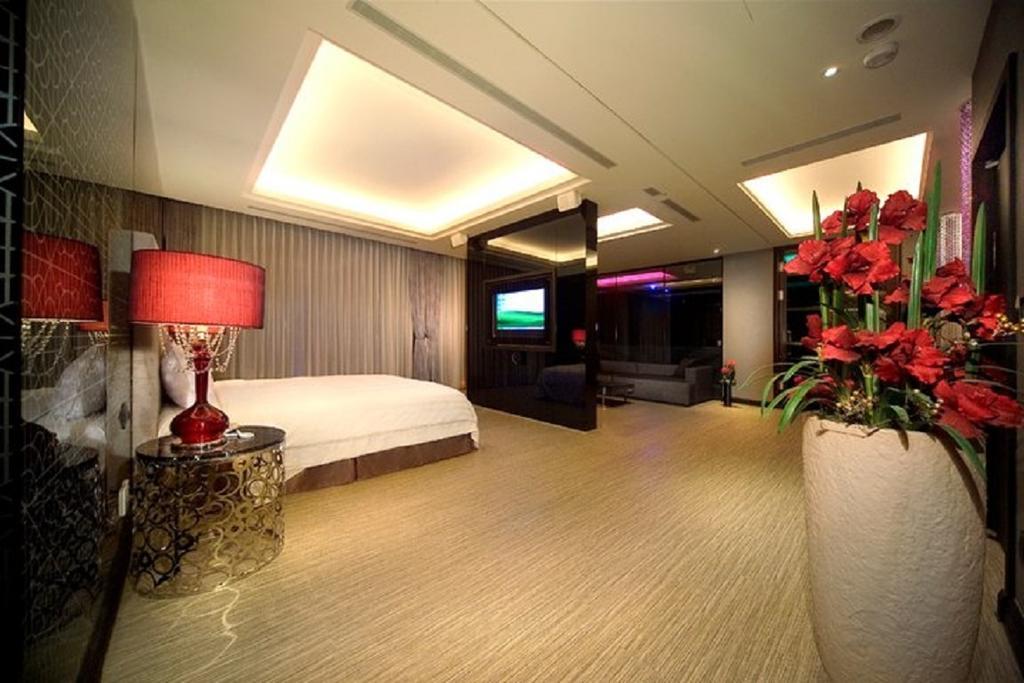 Yen Jim Boutique Motel Luodong Buitenkant foto